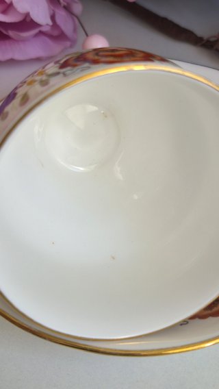 Taza y platillo de porcelana inglesa