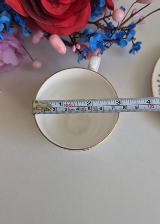 Taza y platillo de porcelana inglesa