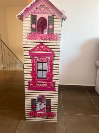 Casa de muñecas grande estilo Barbie