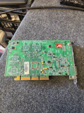All in Wonder ATI Radeon 9000