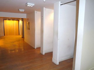 Local comercial en alquiler en Ensanche en Pamplona