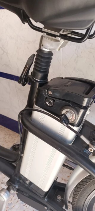 Bicicleta Eléctrica Paseo Negra