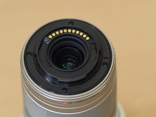 Olympus 40-150mm f/4-5.6 + Parasol JJC