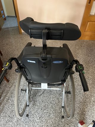 Silla de ruedas Invacare Rea Clematis Pro.