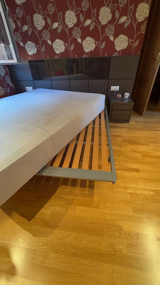 NUEVO; Colchón 150cm + Somier Spalding