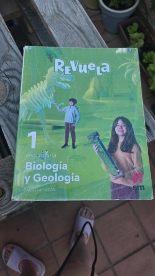 Biología y Geología. 1 Secundaria. Revuela. Cas...