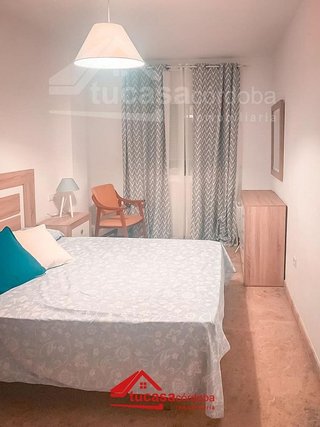 Piso en venta en Santa Rosa - Valdeolleros en Córdoba