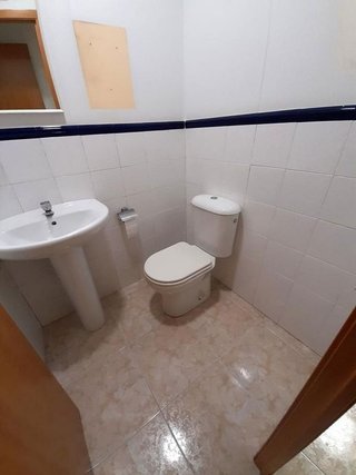 Local comercial en alquiler en Centre en Prat de Llobregat, El