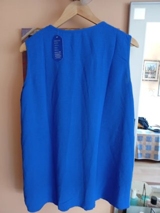 Blusa sin mangas talla L nueva con etiqueta azul