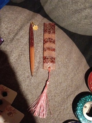 Marcapáginas de resina artesanales