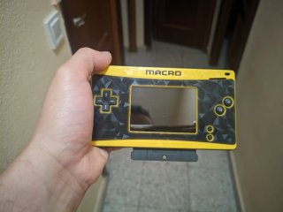 Nintendo Game Boy Macro Amarilla y Negra