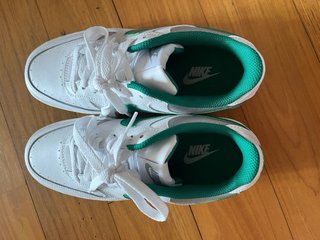 Nike Blancas y Verdes