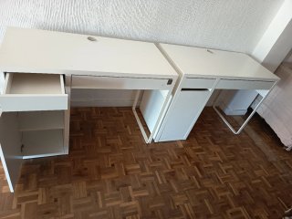 Due scrivanie bianche Ikea