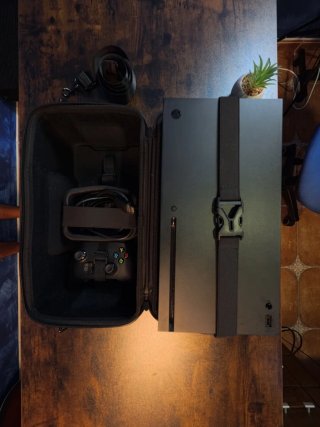 Xbox Series X + Mochila Transporte