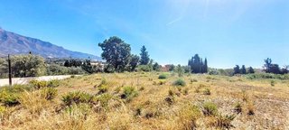 Terreno en venta en Nueva Andalucía centro en Marbella