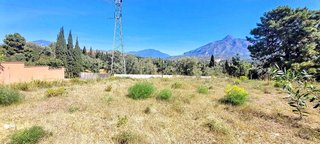 Terreno en venta en Nueva Andalucía centro en Marbella