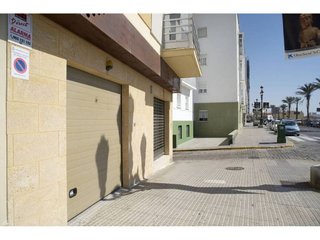Local comercial en venta en La Caleta - La Viña en Cádiz