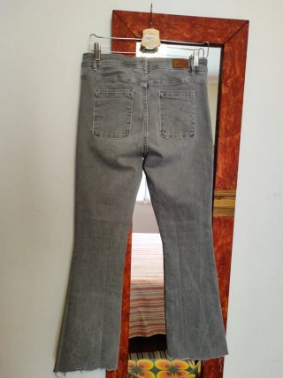 Pantalón vaquero de campana