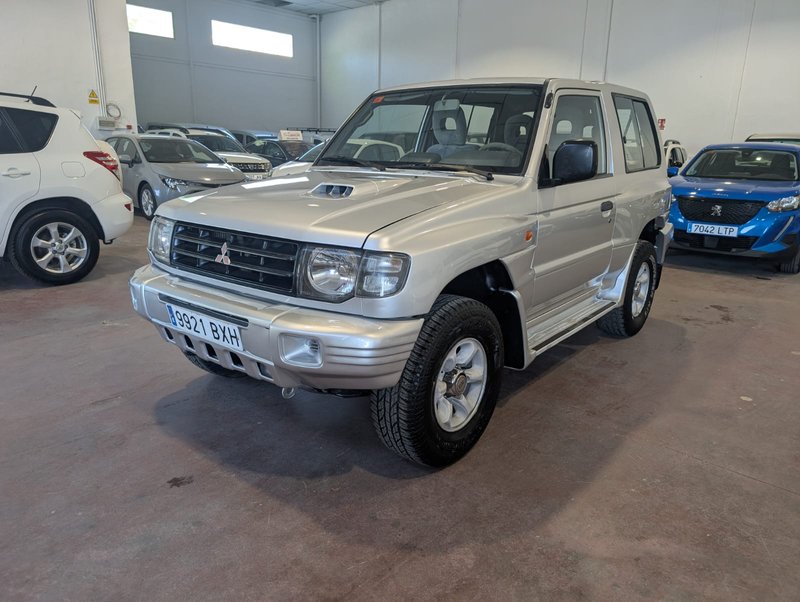Mitsubishi Montero 2002 - foto 1