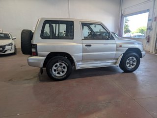 Mitsubishi Montero 2002