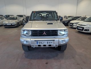 Mitsubishi Montero 2002
