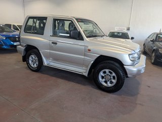 Mitsubishi Montero 2002