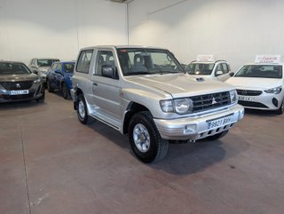 Mitsubishi Montero 2002