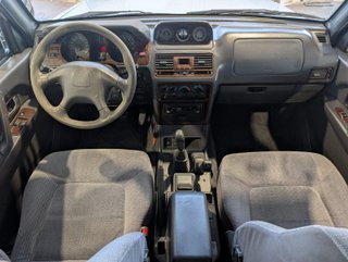 Mitsubishi Montero 2002