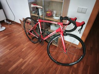 Bicicleta Trek Madone 5.5 Roja