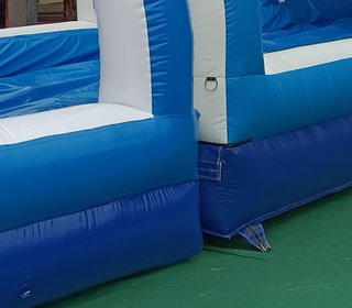 Deslizador Hinchable Tiburón 18m con Piscina