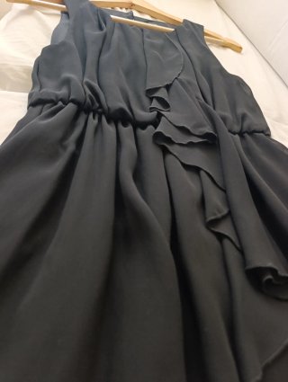 Vestido volante Talla S, da más