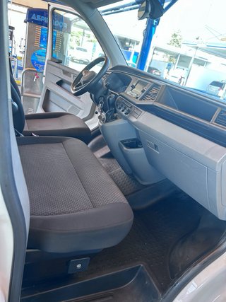 Volkswagen Caravelle 2024