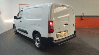 Citroen Berlingo 2022 larga, tres plazas