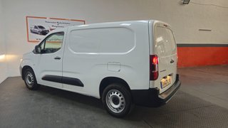 Citroen Berlingo 2022 larga, tres plazas