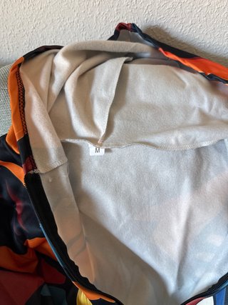 Chaqueta con capucha estampado gato