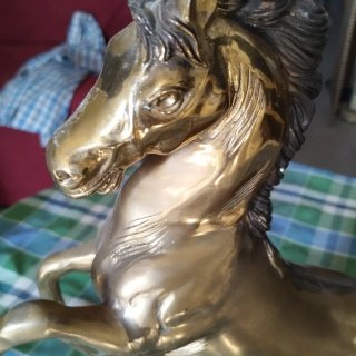 Figura caballo metal cobre bronce