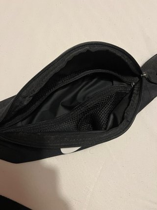 Riñonera Nike Negra