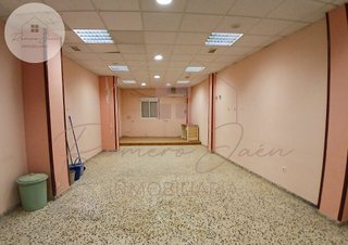 Local comercial en venta en San Ildefonso - Catedral en Jaén