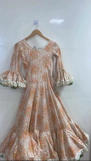 Traje de flamenca niña estampado floral