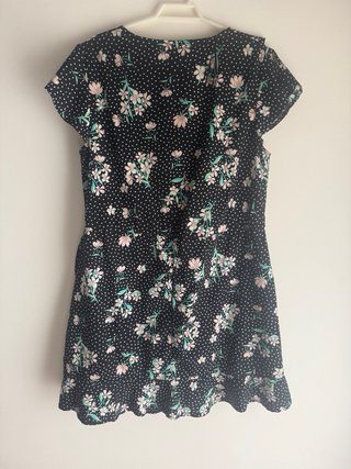 Vestido negro estampado flores y lunares