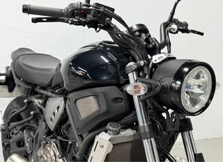 YAMAHA XSR 700