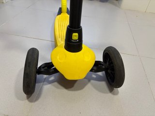 Patinete infantil 3 ruedas amarillo