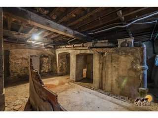 Local comercial en venta en Puerto Chico en Santander