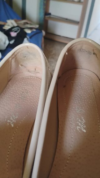 Mocasines dorados con flecos
