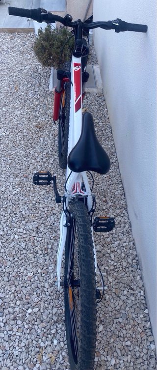 Bicicleta Rockrider Blanca y Roja
