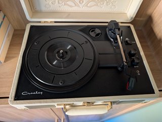 Tocadiscos Cruiser Crosley UO Exclusive Folklore