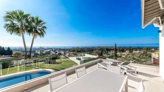 Chalet en alquiler en Elviria en Marbella