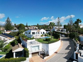 Chalet en alquiler en Elviria en Marbella