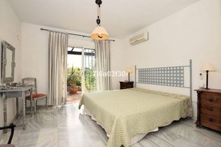 Casa adosada en venta en Puerto Banús en Marbella
