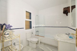 Casa adosada en venta en Puerto Banús en Marbella